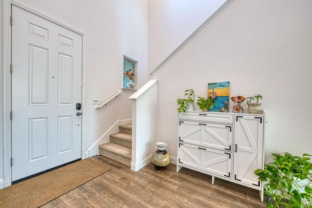 2381 N Jason Avenue, Fresno, CA 93737