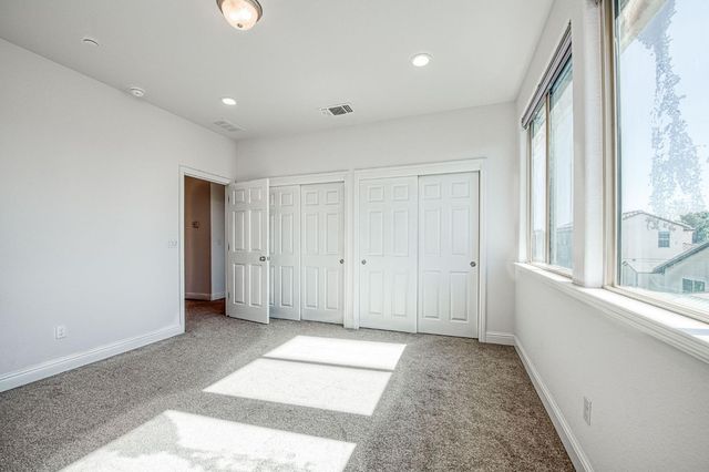 2381 N Jason Avenue, Fresno, CA 93737