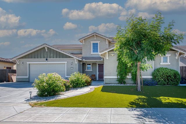 2381 N Jason Avenue, Fresno, CA 93737