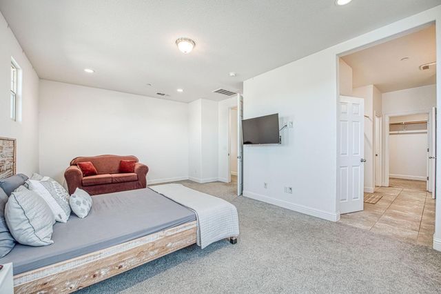 2381 N Jason Avenue, Fresno, CA 93737