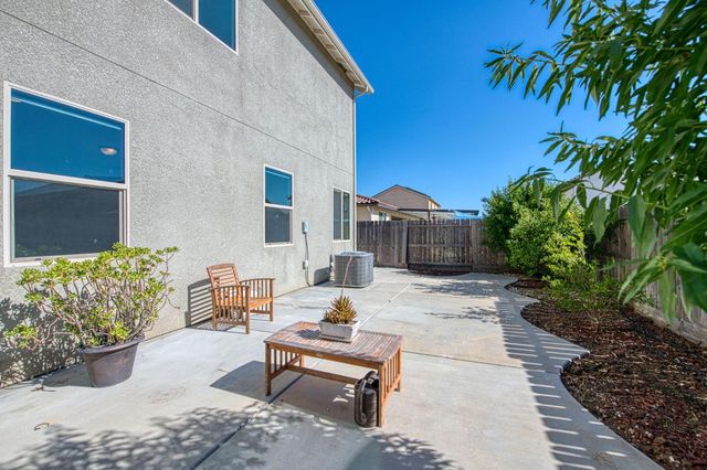 2381 N Jason Avenue, Fresno, CA 93737