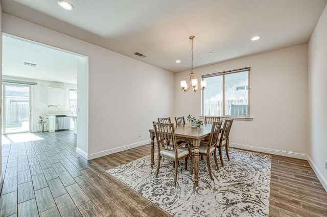 2381 N Jason Avenue, Fresno, CA 93737