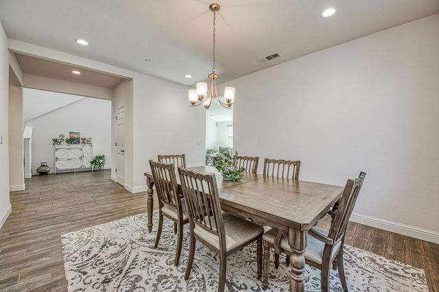 2381 N Jason Avenue, Fresno, CA 93737