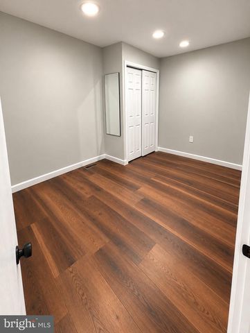 1542 S HICKS ST, Philadelphia, PA 19146