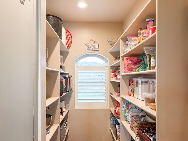 2920 Martel Crk, Rescue, CA 95672