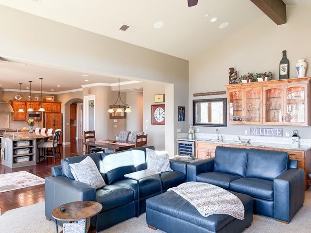 2920 Martel Crk, Rescue, CA 95672