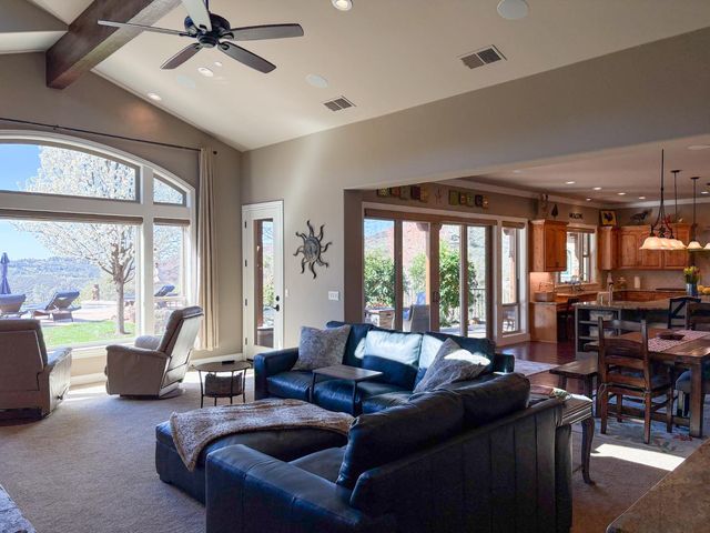 2920 Martel Crk, Rescue, CA 95672