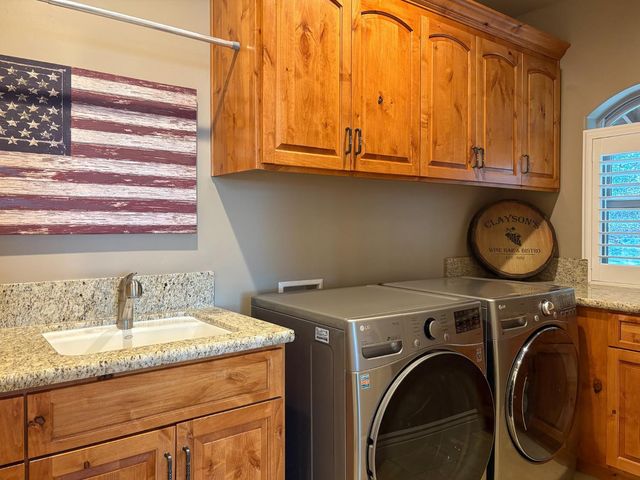 2920 Martel Crk, Rescue, CA 95672