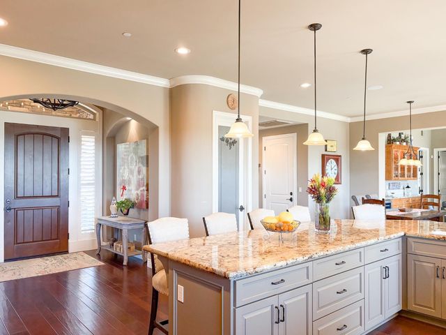 2920 Martel Crk, Rescue, CA 95672