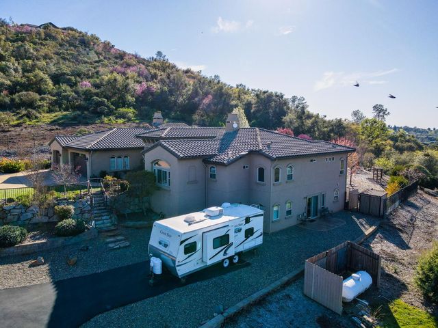 2920 Martel Crk, Rescue, CA 95672