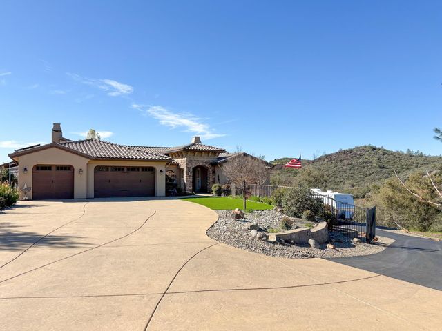 2920 Martel Crk, Rescue, CA 95672