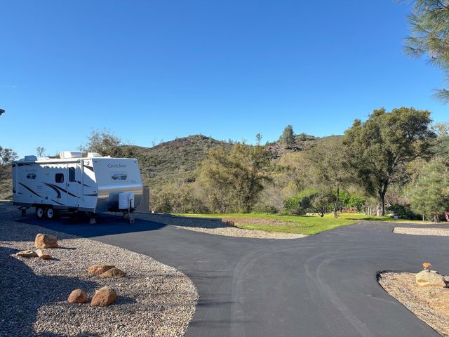 2920 Martel Crk, Rescue, CA 95672