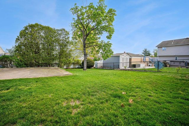 27 MOUNTAINVIEW DR, Clifton, NJ 07013