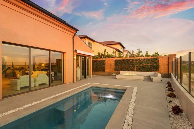 137 Trumpet Flower, Irvine, CA 92618