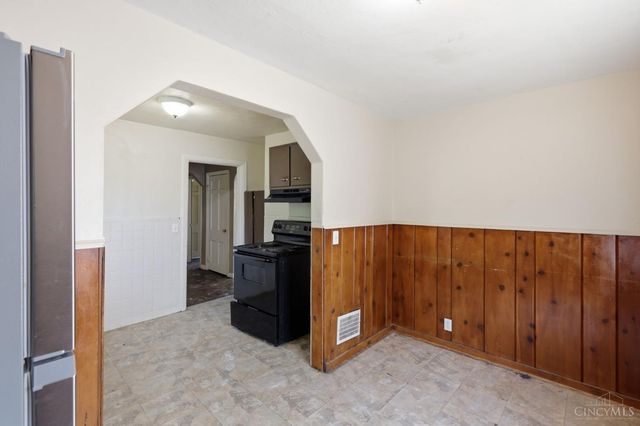 3270 Van Zandt Drive, Cincinnati, OH 45211
