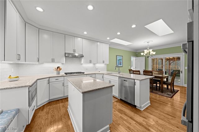 105 Fox Trace Lane, Hudson, OH 44236