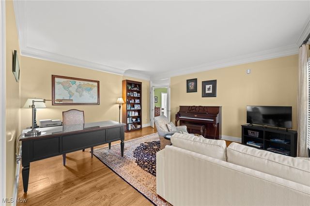 105 Fox Trace Lane, Hudson, OH 44236