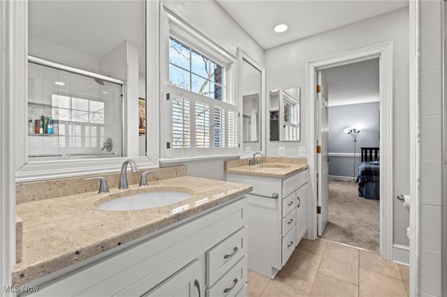 105 Fox Trace Lane, Hudson, OH 44236