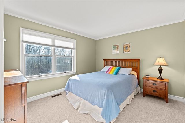 105 Fox Trace Lane, Hudson, OH 44236