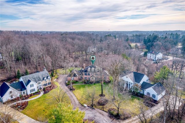 105 Fox Trace Lane, Hudson, OH 44236