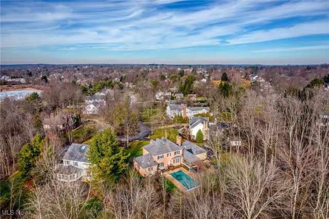 105 Fox Trace Lane, Hudson, OH 44236