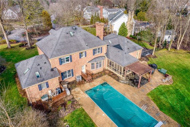 105 Fox Trace Lane, Hudson, OH 44236