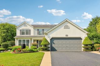 1360 Yosemite Parkway, Algonquin, IL 60102