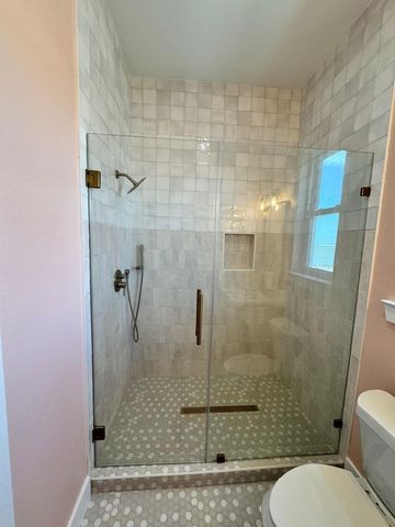 13007 Jolly Roger Drive, Freeport, TX 77541