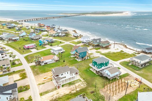 13007 Jolly Roger Drive, Freeport, TX 77541