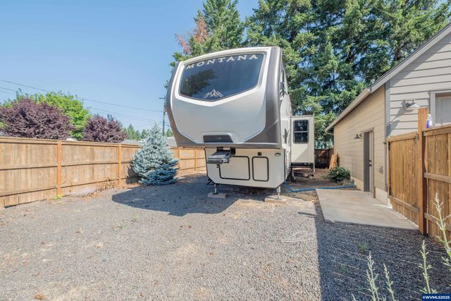 4206 Main St, Sweet Home, OR 97386