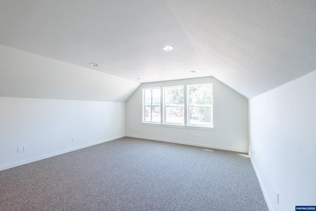 4206 Main St, Sweet Home, OR 97386
