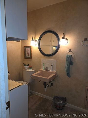 504 Woodland, Eufaula, OK 74432