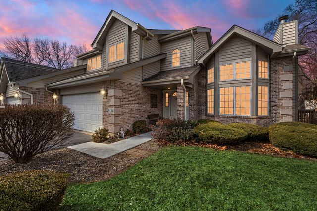 1459 Carriage Oaks Court, Dyer, IN 46311