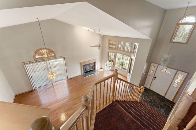 1459 Carriage Oaks Court, Dyer, IN 46311
