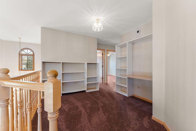 1459 Carriage Oaks Court, Dyer, IN 46311