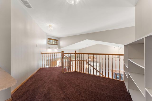 1459 Carriage Oaks Court, Dyer, IN 46311