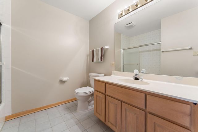 1459 Carriage Oaks Court, Dyer, IN 46311