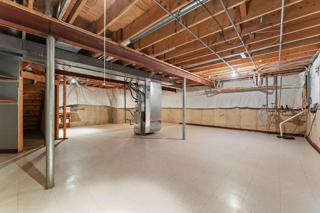 1459 Carriage Oaks Court, Dyer, IN 46311