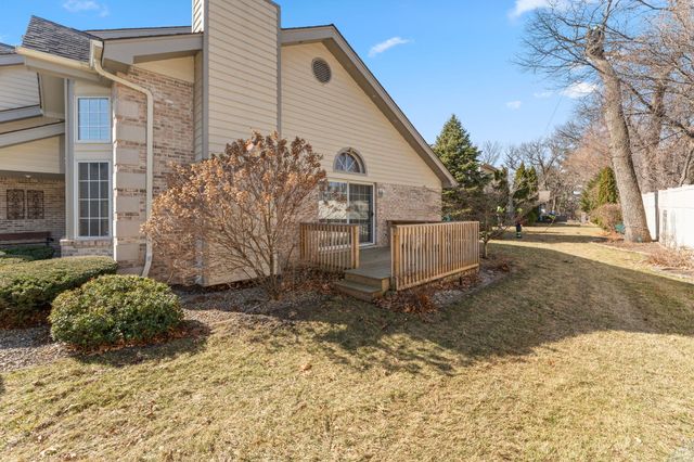 1459 Carriage Oaks Court, Dyer, IN 46311