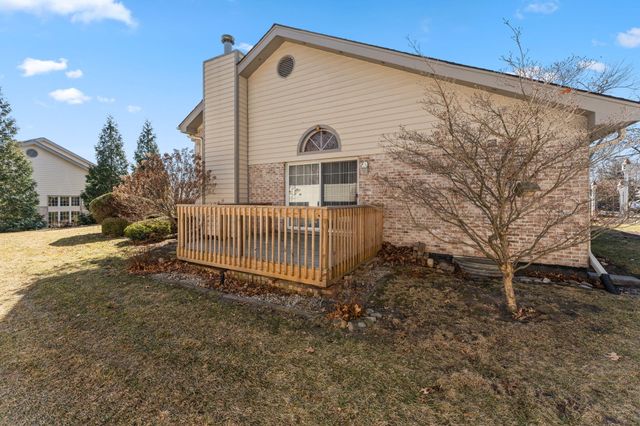 1459 Carriage Oaks Court, Dyer, IN 46311