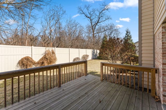 1459 Carriage Oaks Court, Dyer, IN 46311