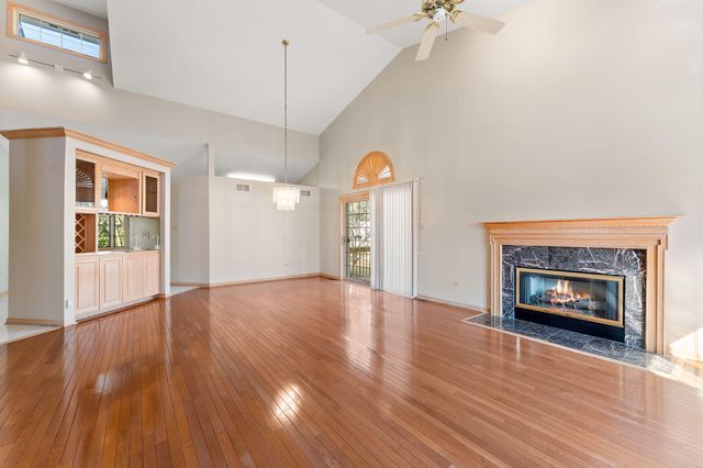 1459 Carriage Oaks Court, Dyer, IN 46311