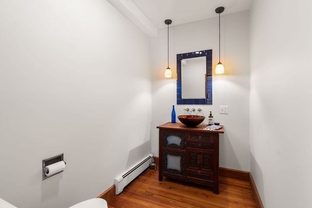 39 Westbrook Ln, Westwood, MA 02090