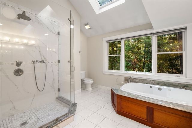 39 Westbrook Ln, Westwood, MA 02090