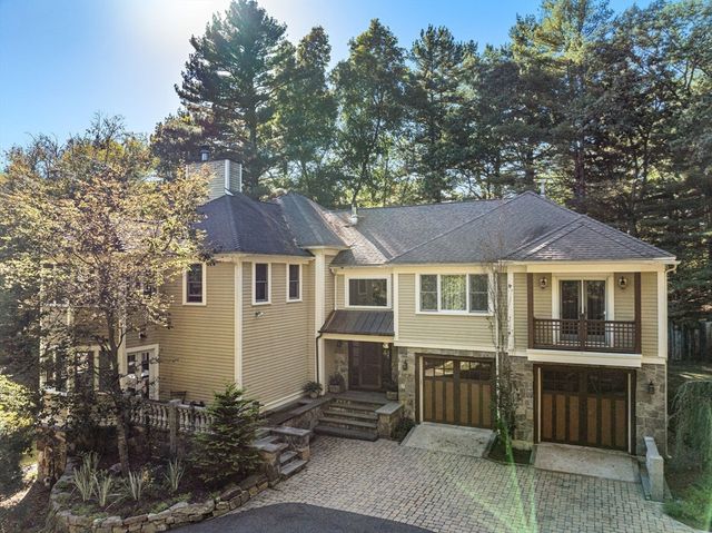 39 Westbrook Ln, Westwood, MA 02090
