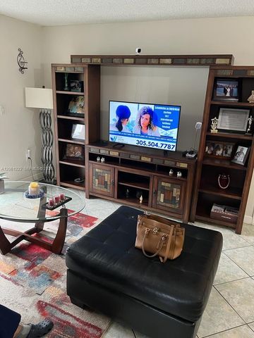 4803 NW 7th Street 30614, Miami, FL 33126