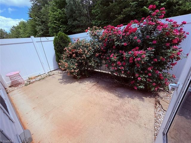 5628 Roundup Circle, Greensboro, NC 27405