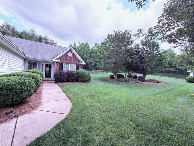 5628 Roundup Circle, Greensboro, NC 27405