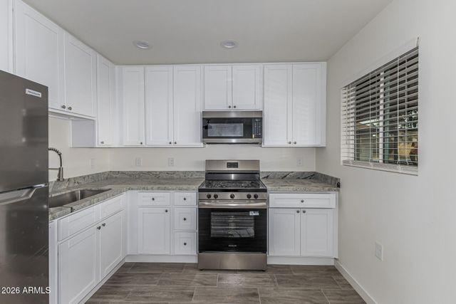 11230 N 17TH Avenue, Phoenix, AZ 85029