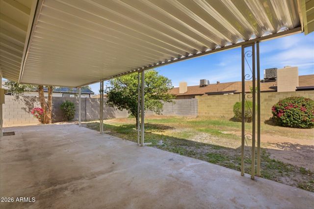 5222 W HATCHER Road, Glendale, AZ 85302